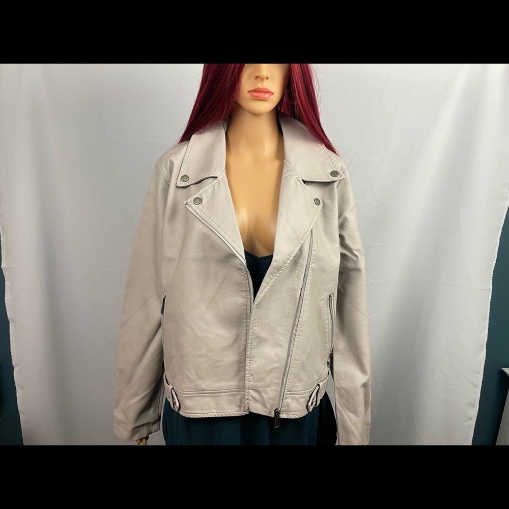 Juniors' Faux-Leather Moto Jacket, - Picture 2 of 9